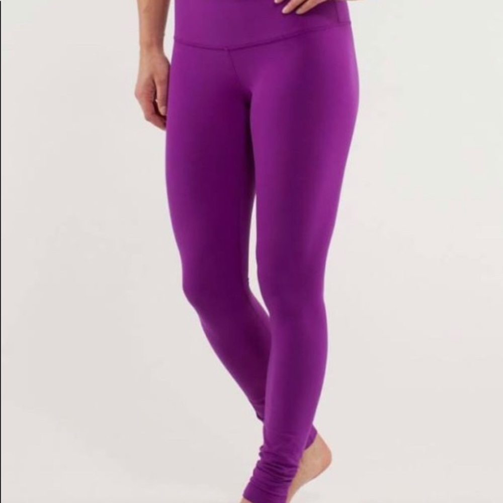 Like new! Women’s Lululemon Wunder Under Leggings